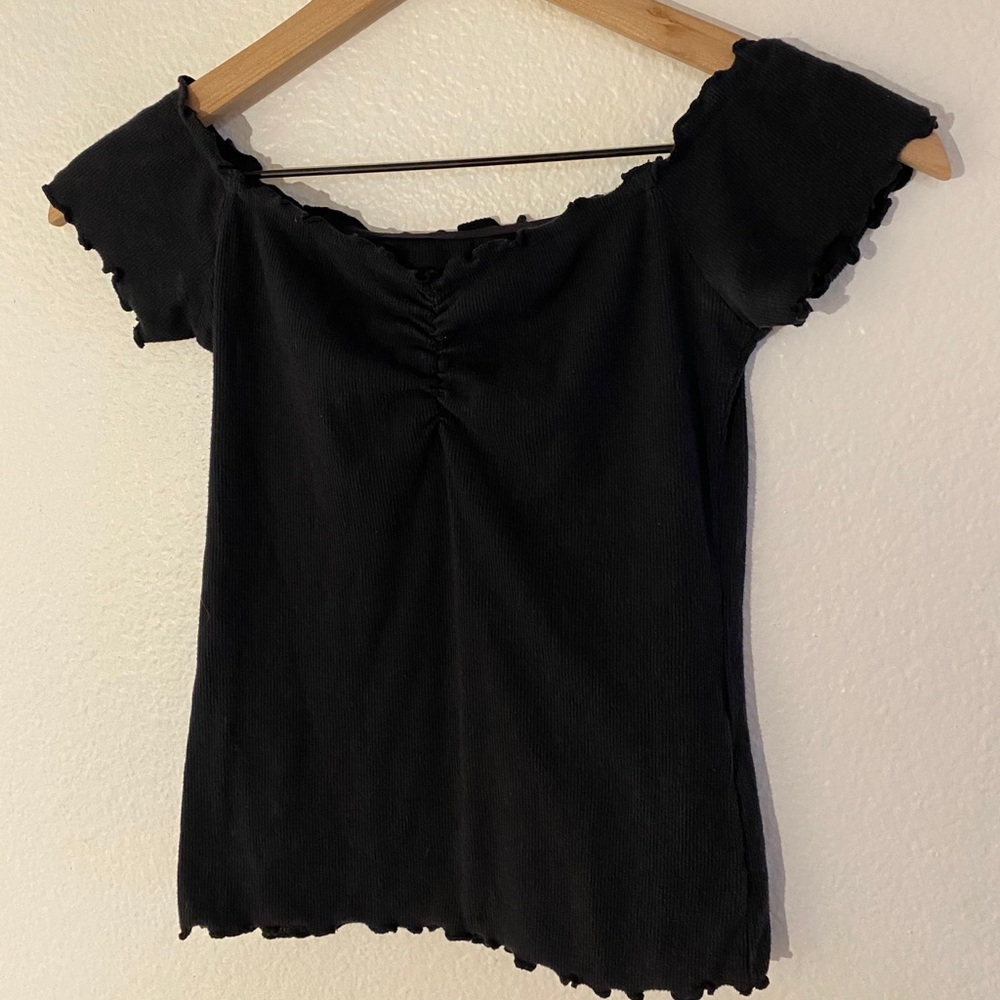 black ribbed lettuce trim top (on or off shoulder)